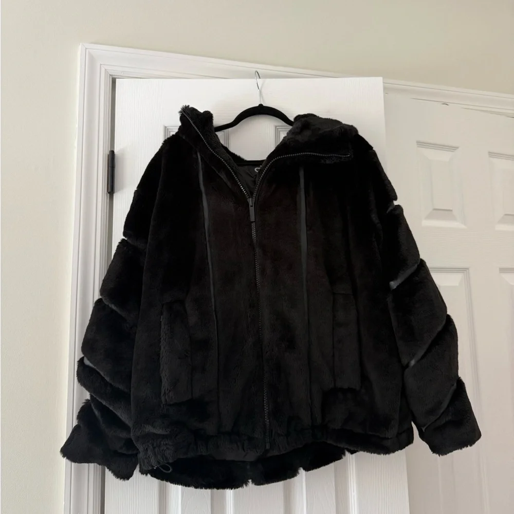 ALO Yoga Knock Out Faux Fur and Leather Hooded Oversized Jacket Coat Black